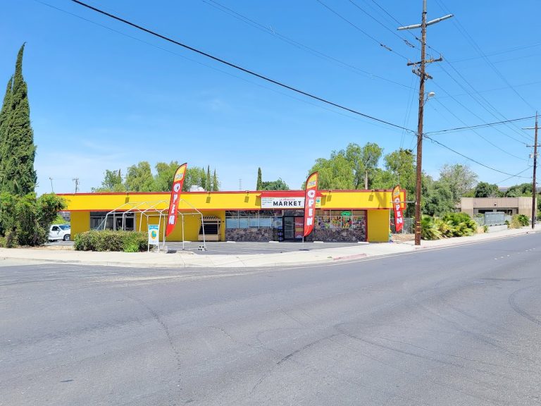 mexican market 768x576